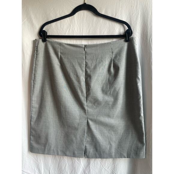 New York and Company - Grey Pencil Skirt - Size 18 - Picture 3 of 6